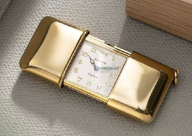 綠面+格紋+運動，萬元預算的瑞士腕表又一爆款-復刻表