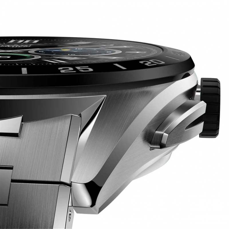 泰格豪雅Connected Calibre E4同時(shí)帶來(lái)42mm與45mm全新設(shè)計(jì)細(xì)節(jié)更多-復(fù)刻表