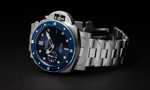 沛納海Submersible 42mm首次搭配精鋼鏈帶！Submersible Blu Notte藍面藍圈，型格亮相-復刻表
