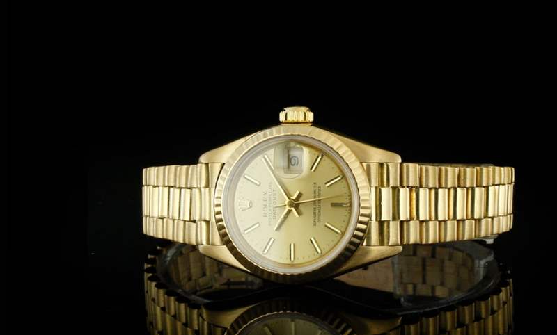 她們背紅的包你早認識，她們最常戴的那款表你知道嗎？-復刻表