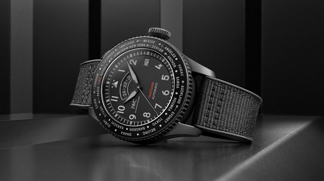 萬(wàn)國(guó)表飛行員腕表 TIMEZONER頂槍 CERATANIUM-復(fù)刻表