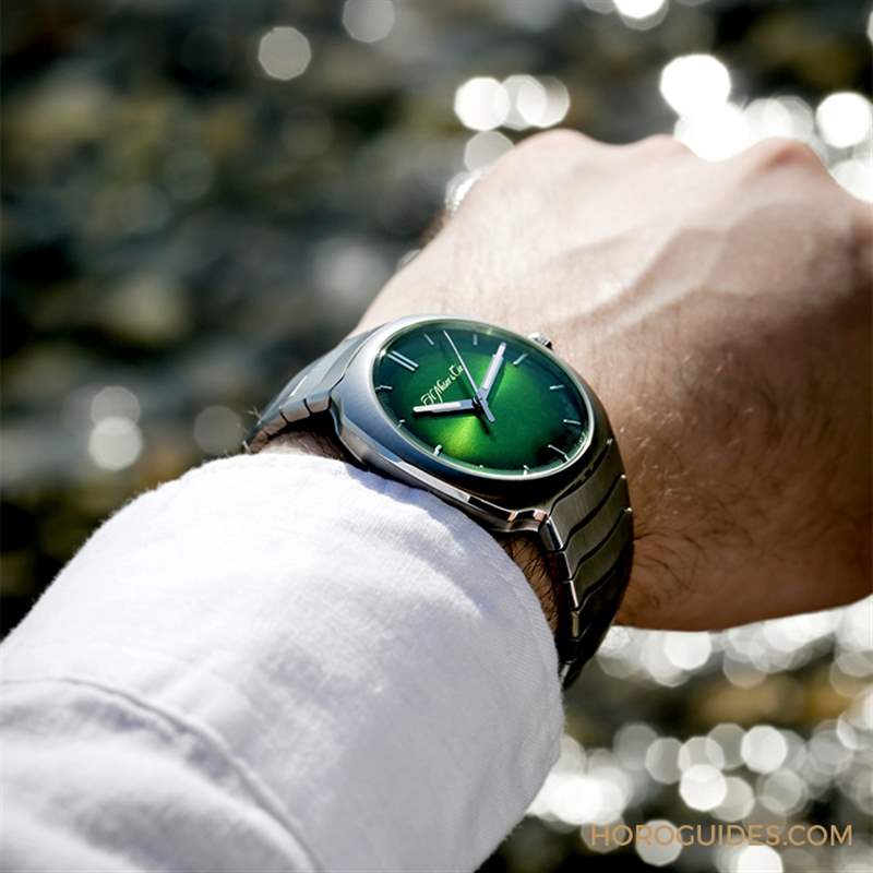 從煙熏綠開(kāi)始延伸｜H. MOSER & CIE 運(yùn)動(dòng)表系列Streamliner首款大三針腕表-復(fù)刻表