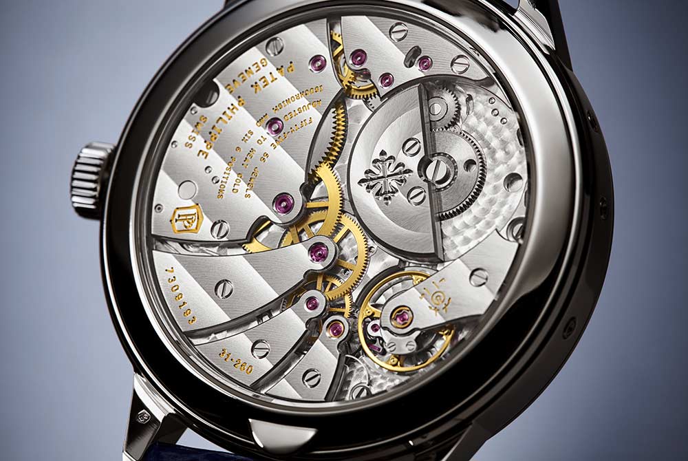 泰格豪雅專(zhuān)業(yè)賽車(chē)300-百達(dá)翡麗直列式萬(wàn)年歷5236P-復(fù)刻表