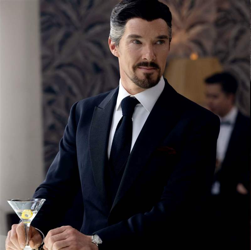 奇異博士手表藏彩蛋？ 班奈迪克康柏拜區穿梭「多重宇宙」的幸運物來自它！