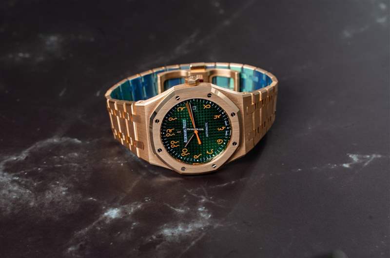 AP皇家橡樹4款玫瑰金鏤空手表最新行情 這款年內(nèi)升幅逾9成已停產(chǎn)-復(fù)刻表