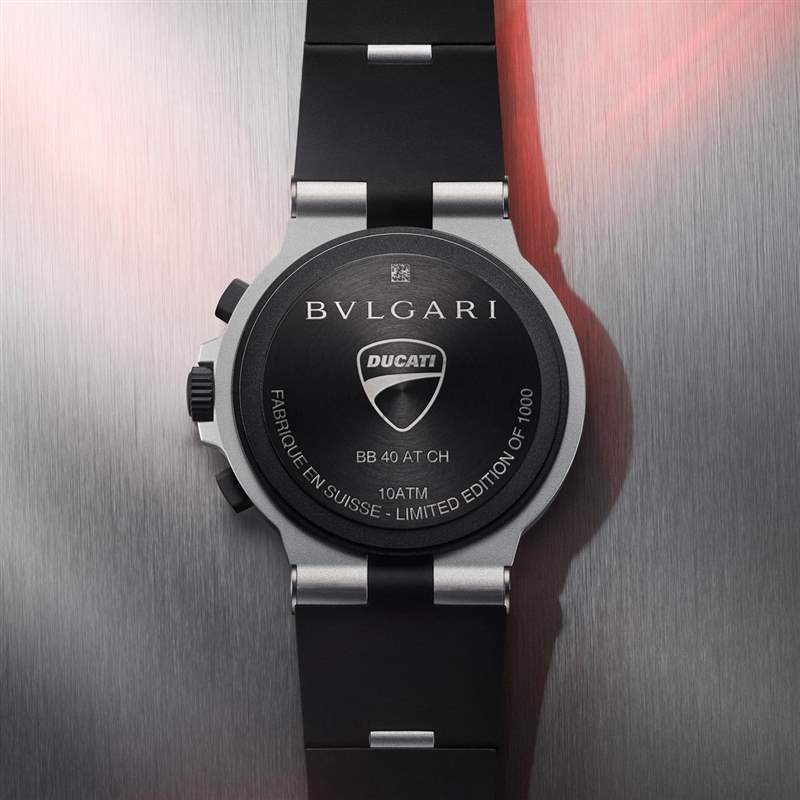 義大利血統(tǒng)強強聯(lián)手！寶格麗推出DUCATI聯(lián)名表-復刻表