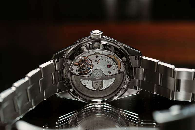 使用新款Oris&nbsp;Divers 65 親身體驗 12 小時表圈和啞光表盤-復刻表