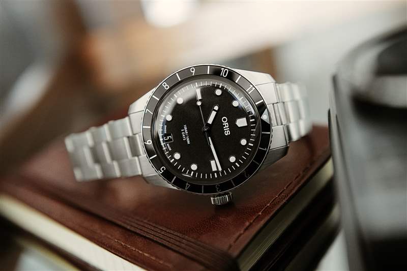 使用新款Oris&nbsp;Divers 65 親身體驗 12 小時表圈和啞光表盤-復刻表