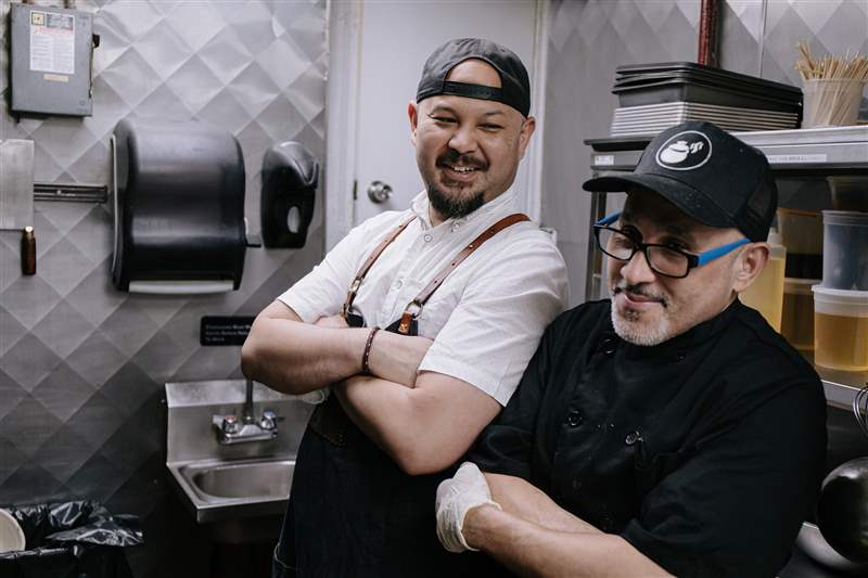 四+一“我需要一塊堅(jiān)固的手表，在電視上看起來(lái)真的很好，并且可以在泡沫中幸存下來(lái)”-復(fù)刻表