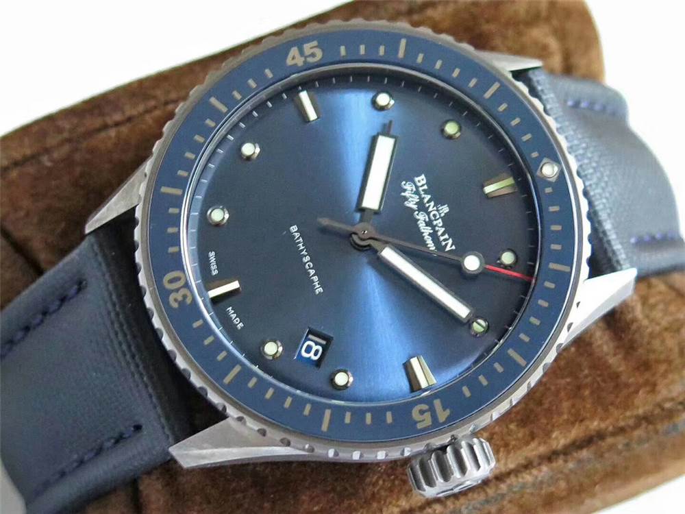 ZF廠寶珀五十噚陶瓷藍(lán)盤5000-0240-O52A復(fù)刻表做工怎么樣-復(fù)刻表