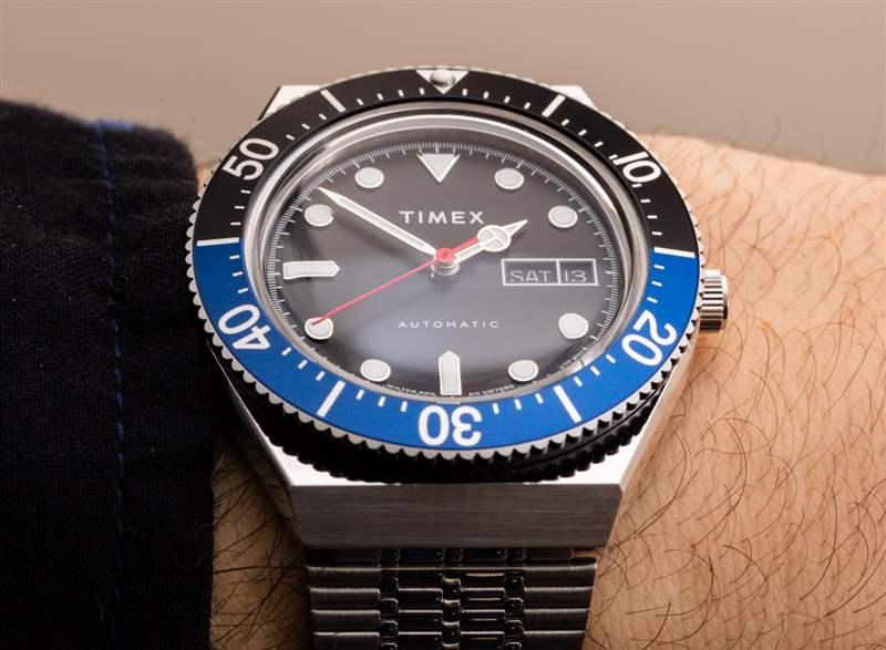 Timex M79 自動手表動手：復古外觀，預算價格-復刻表