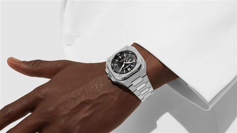 全新 BR X5 在 Kenissi 火車上推出Bell & Ross Hops-復(fù)刻表