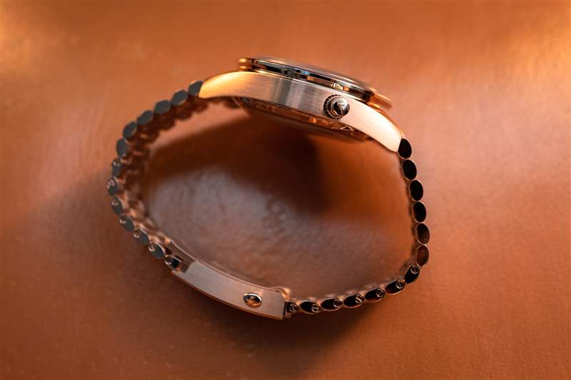 歐米茄計時碼表，一對極其復雜的響亮計時碼表-復刻表