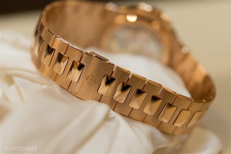 介紹百達翡麗鸚鵡螺 5711-復刻表