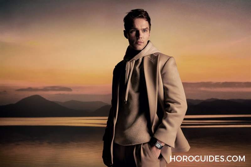 翻轉(zhuǎn)，風(fēng)格瞬間改變｜積家Reverso翻轉(zhuǎn)系列雙時區(qū)日歷腕表、雙面腕表小型款-復(fù)刻表