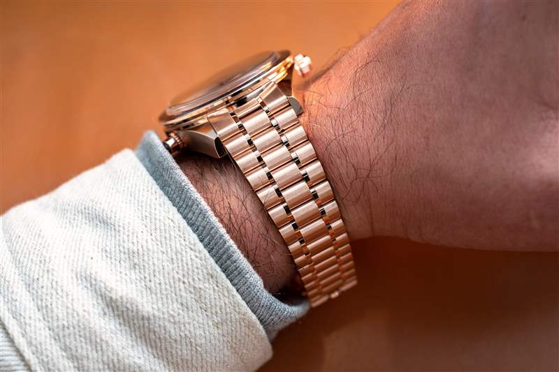 歐米茄計時碼表，一對極其復雜的響亮計時碼表-復刻表