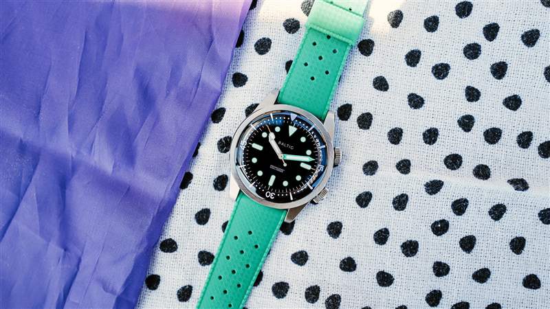 動手移動Rugrats波羅的海5周年紀(jì)念手表是90年孩子的夢想-復(fù)刻表