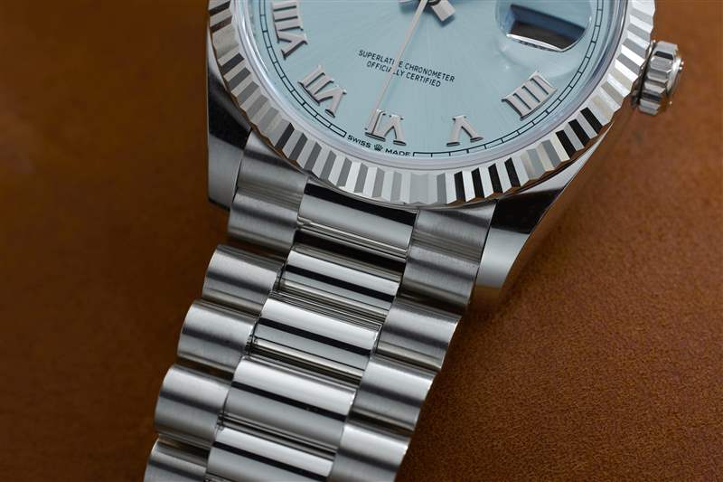 勞力士新款鉑金星期日歷腕表盡在表圈之上-復刻表