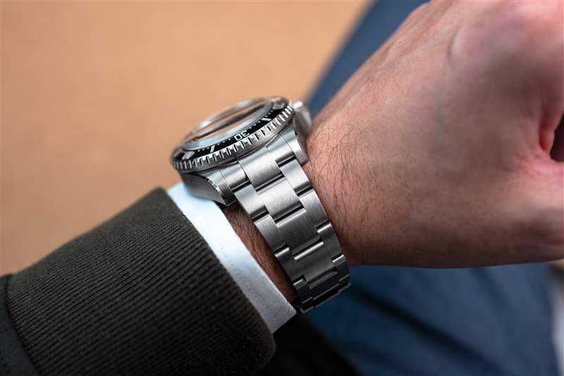 勞力士推出首款鈦金屬手表打破了防水記錄（我們有獨家現(xiàn)場照片）-復(fù)刻表