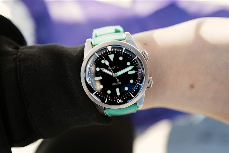 動手移動Rugrats波羅的海5周年紀(jì)念手表是90年孩子的夢想-復(fù)刻表