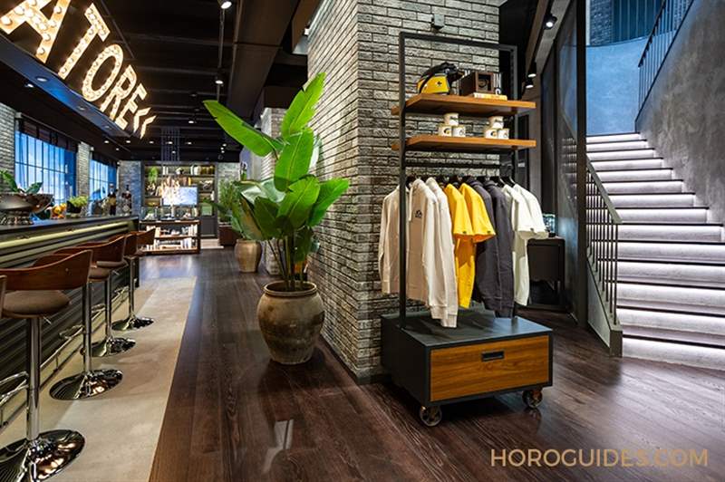 百年靈Top Time Deus強(qiáng)勢(shì)回歸，詮釋現(xiàn)代游人文化-復(fù)刻表