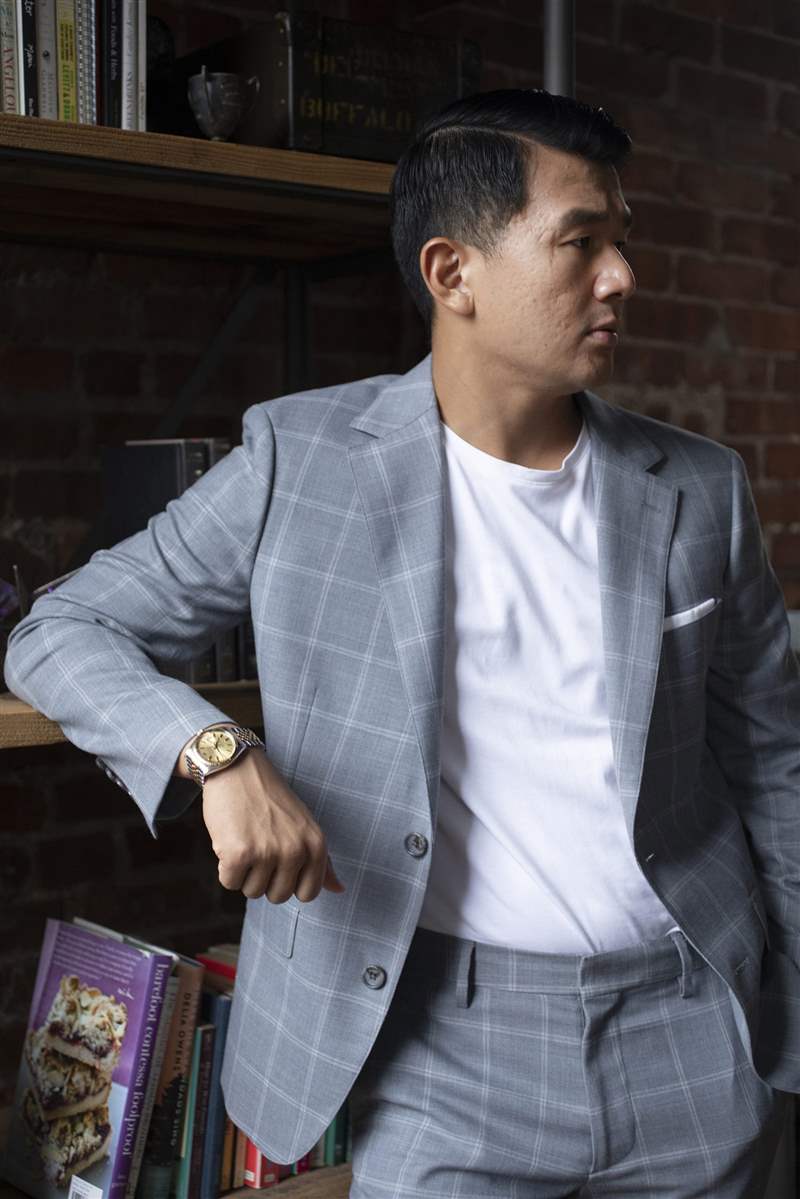 與演員、喜劇演員兼《每日秀》記者Ronny Chieng談手表-復(fù)刻表