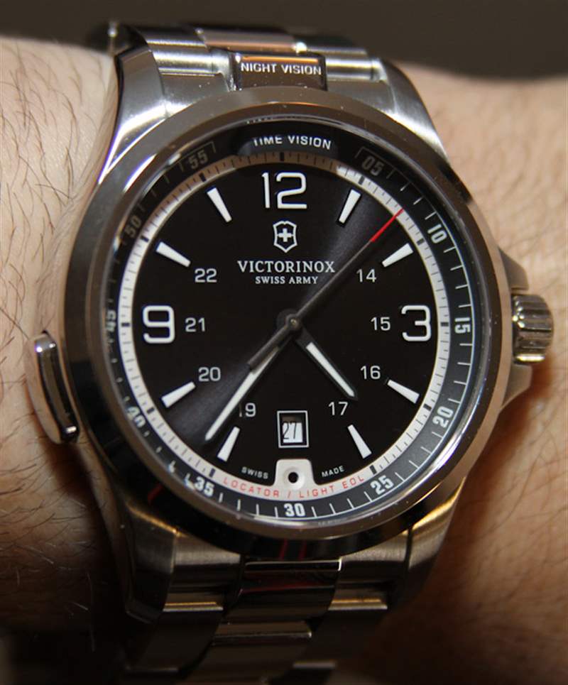 瑞士軍隊Victorinox夜視手表評論-復刻表