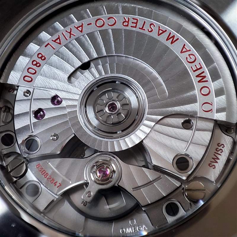 SBF廠(VS廠)歐米茄海馬300升級(jí)V3版怎么樣,機(jī)芯添加小砝碼-復(fù)刻表