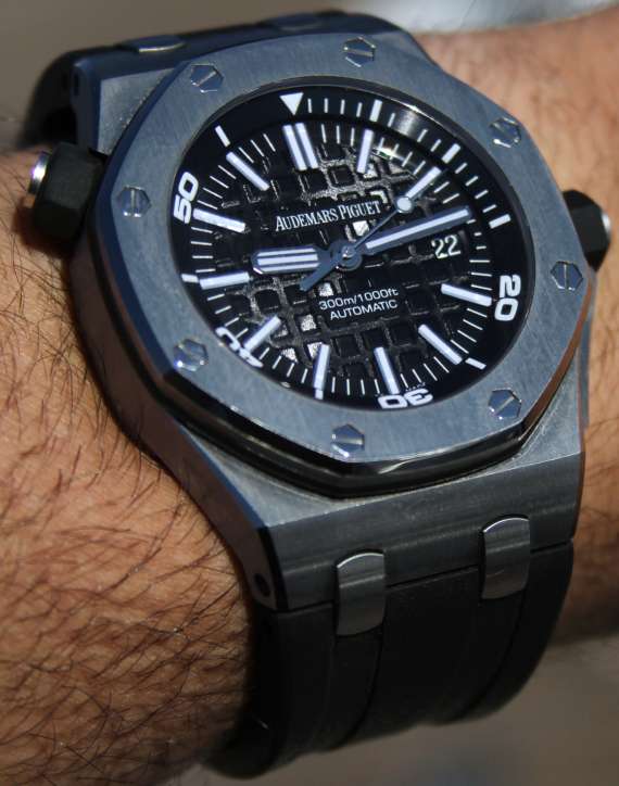 愛(ài)彼皇家橡樹(shù)近海潛水腕表-復(fù)刻表