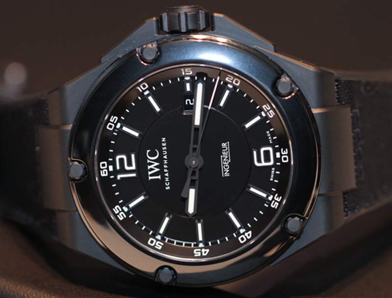 萬國表2013年三針工程師運動腕表-復刻表