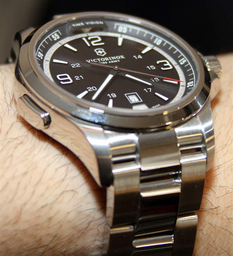 瑞士軍隊Victorinox夜視手表評論-復刻表