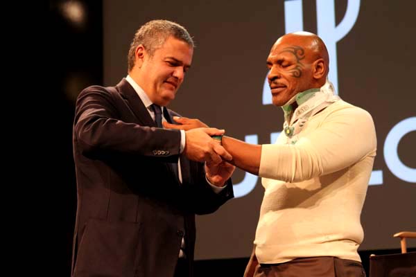 拳擊傳奇的Hublot手表和拍賣會-復(fù)刻表