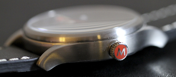 Mondaine男士夜視氚運動手表評論-復刻表