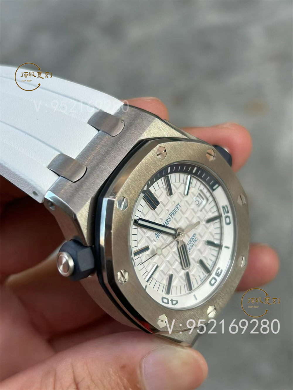 APS廠愛彼AP15710新配色綠/白盤一體機(jī)做工怎么樣-復(fù)刻表