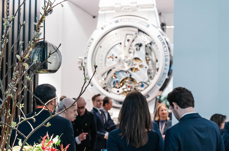 倫敦哈洛德百貨出現一支超巨大朗格Odysseus計時碼表比實表大50倍！-復刻表