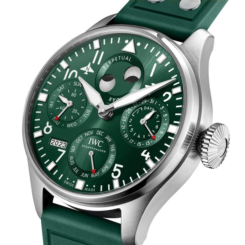 萬國推出Big Pilot Perpetual Calendar Green綠色表盤萬年歷腕表-復(fù)刻表