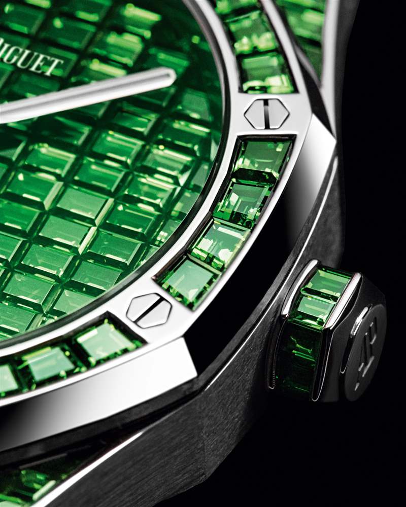 愛彼推出Royal Oak Selfwinding Rainbow Sets珠寶腕表：彩色寶石鑲嵌-復刻表