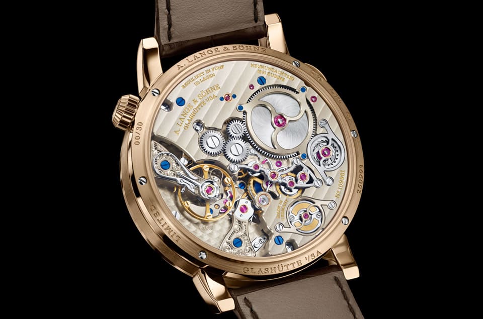 朗格Zeitwerk十進(jìn)制三問(wèn)表改采品牌獨(dú)家蜂蜜金材質(zhì)亮相-復(fù)刻表