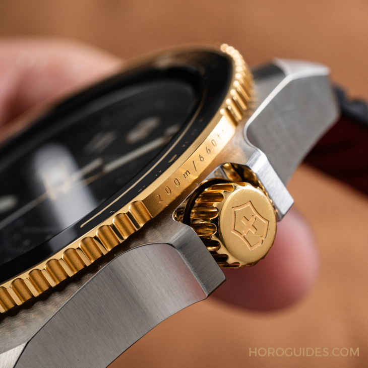 配備編織傘繩帶&nbsp;最潮限量款也是超級工具表-復刻表