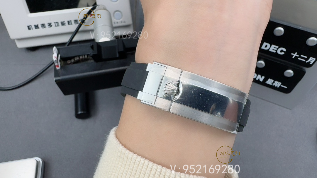 VS廠白游艇V3升級版腕表評測：3235機芯與配重工藝的完美結合-復刻表