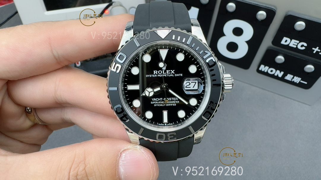 愛彼Code 11.59系列新成員：灰色調飛行陀飛輪計時碼表的低調奢華-復刻表